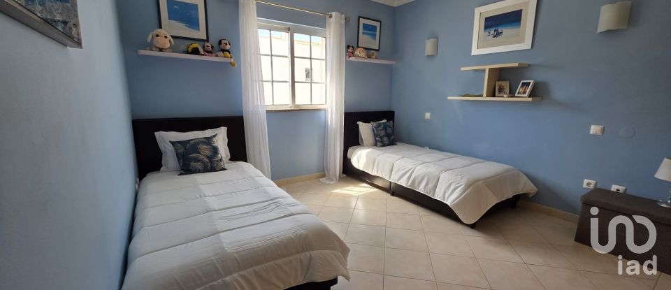 Maison T3 à Albufeira e Olhos de Água de 244 m²