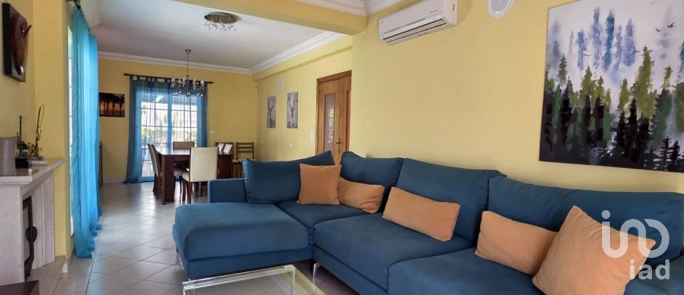 Maison T3 à Albufeira e Olhos de Água de 244 m²