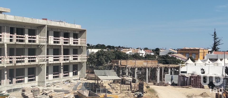 House T3 in Luz de Tavira e Santo Estêvão of 225 m²