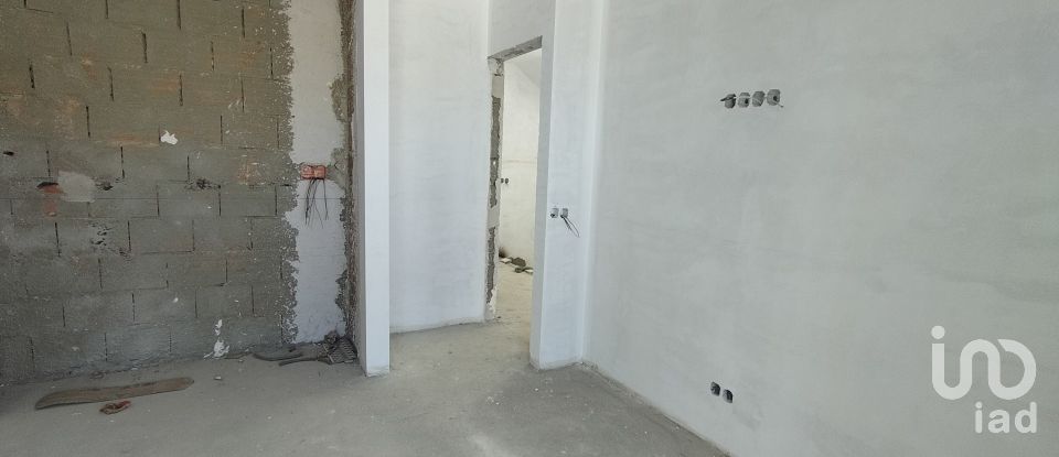 House T3 in Luz de Tavira e Santo Estêvão of 225 m²