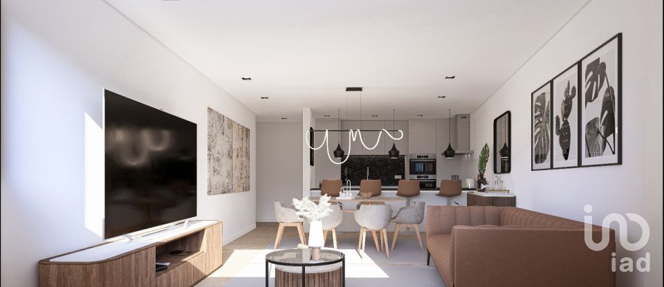 Apartment T3 in Palmeira de Faro e Curvos of 116 m²