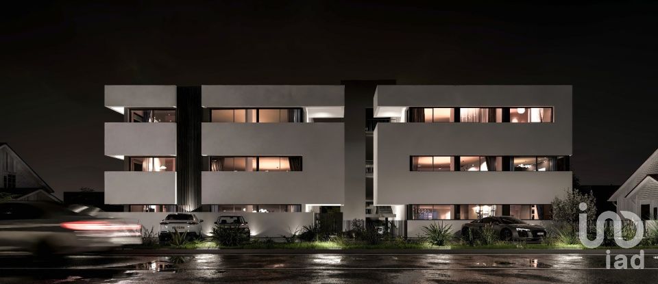 Apartment T3 in Palmeira de Faro e Curvos of 116 m²