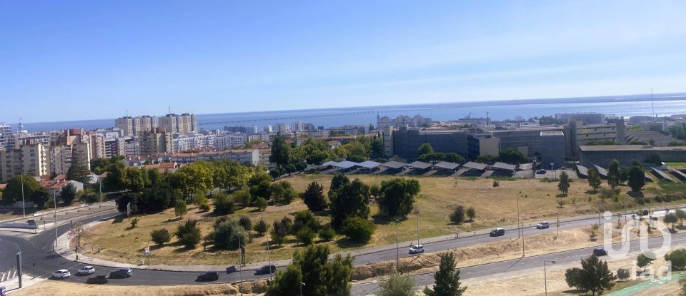 Apartment T3 in Marvila of 85 m²