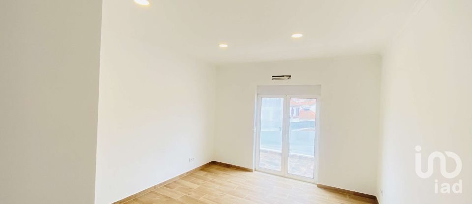 Moradia T2 em Ericeira de 214 m²