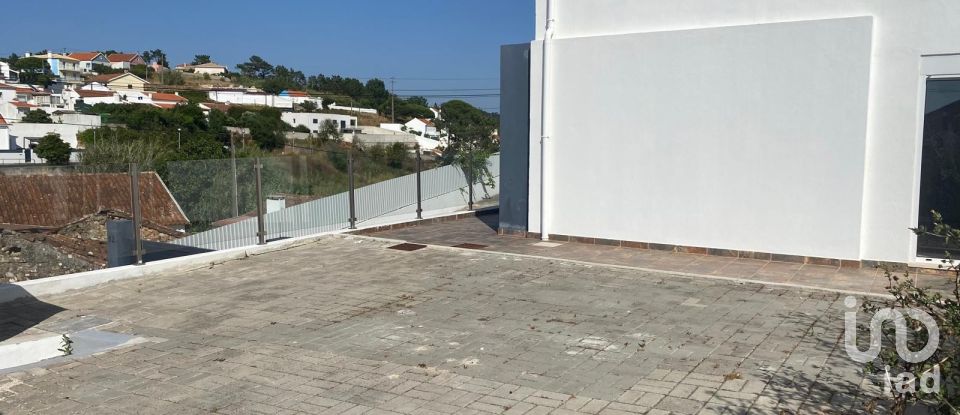 Moradia T2 em Ericeira de 214 m²