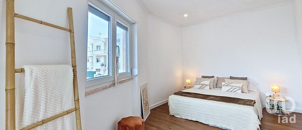 Apartamento T2 em A dos Cunhados e Maceira de 73 m²