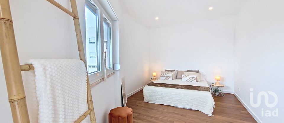 Apartamento T2 em A dos Cunhados e Maceira de 73 m²