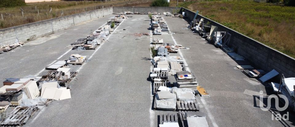 Pavilion T0 in Mira of 924 m²