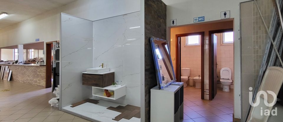 Pavilion T0 in Mira of 924 m²