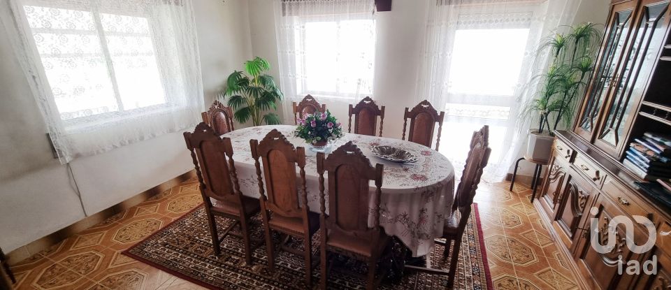 Moradia T4 em Malhada Sorda de 233 m²