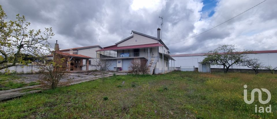 Moradia T4 em Malhada Sorda de 233 m²