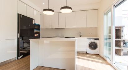 House T3 in Fernão Ferro of 140 m²