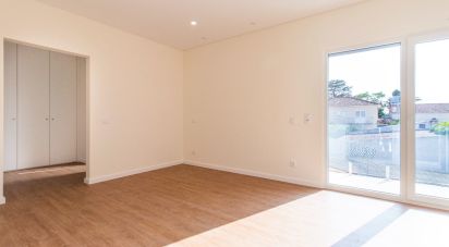 House T3 in Fernão Ferro of 140 m²