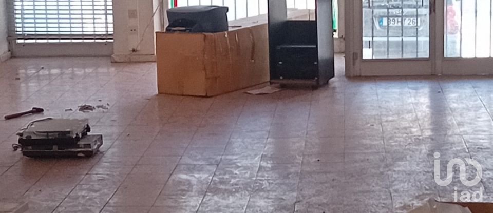 Boutique/Local commercial à Loulé (São Clemente) de 176 m²