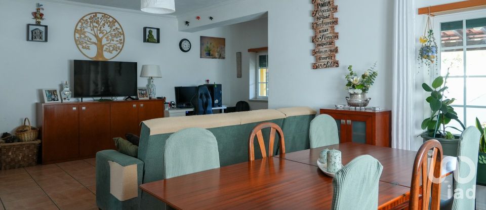 House/villa T3 in Lamas e Cercal of 175 m²