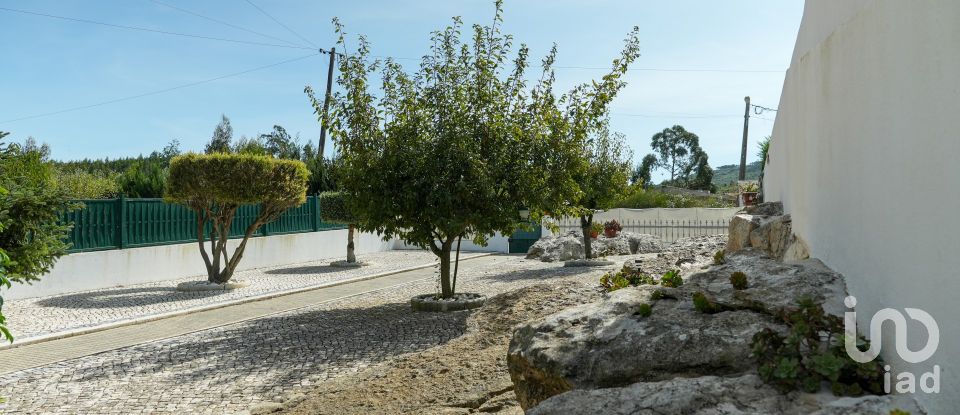 House/villa T3 in Lamas e Cercal of 175 m²