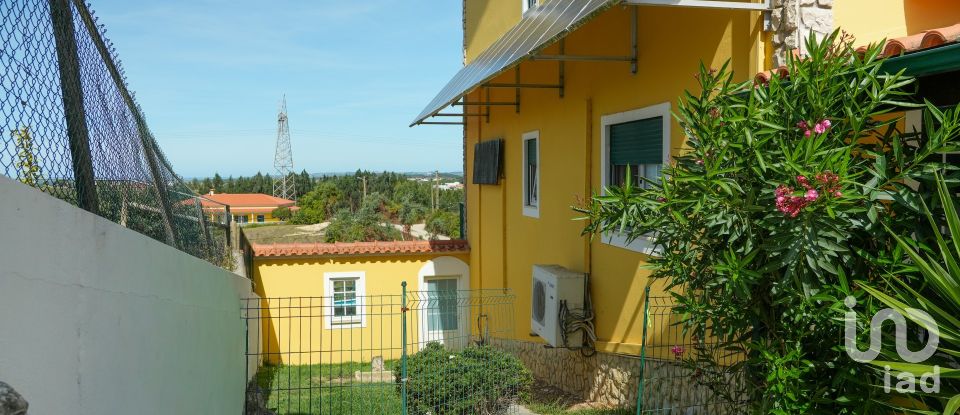 House/villa T3 in Lamas e Cercal of 175 m²