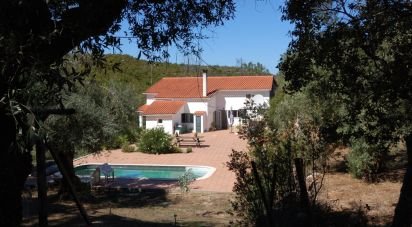 Maison rustique T5 à Almoster de 108 m²