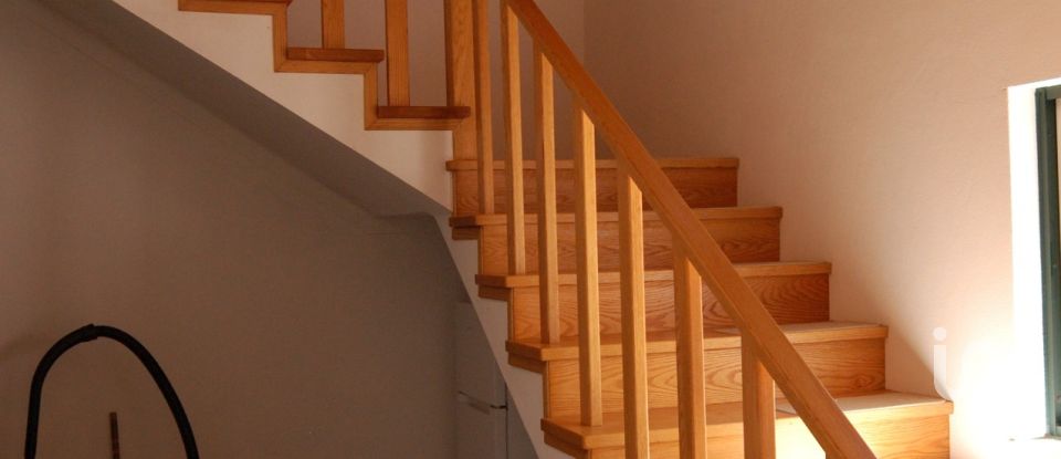 Casa de Campo T5 em Almoster de 108 m²