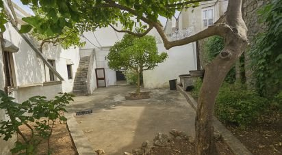 Single story home T4 in Malhou, Louriceira e Espinheiro of 327 m²