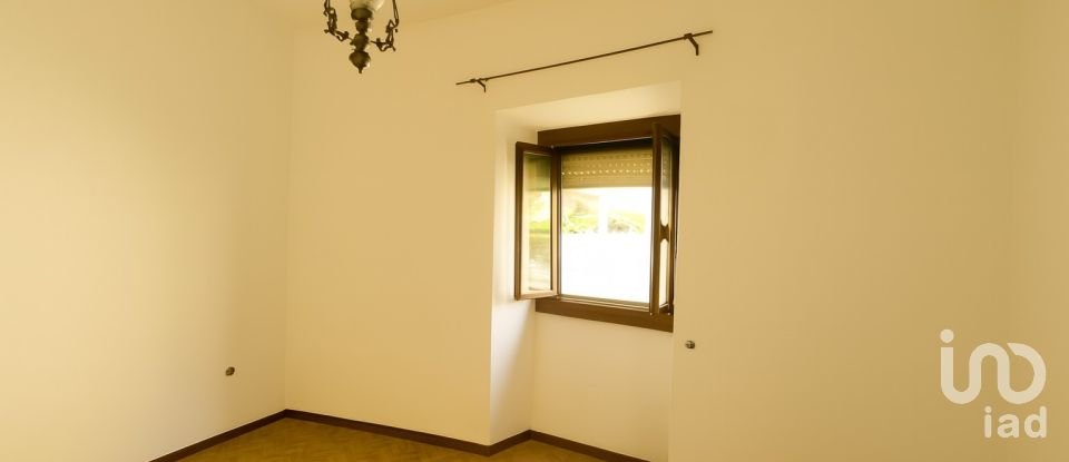 Single story home T4 in Malhou, Louriceira e Espinheiro of 327 m²