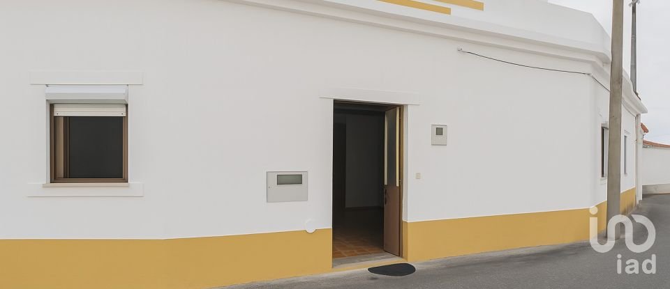 Single story home T4 in Malhou, Louriceira e Espinheiro of 327 m²