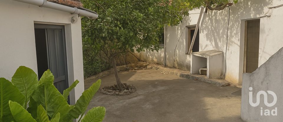 Single story home T4 in Malhou, Louriceira e Espinheiro of 327 m²