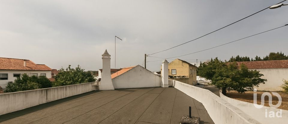 Single story home T4 in Malhou, Louriceira e Espinheiro of 327 m²