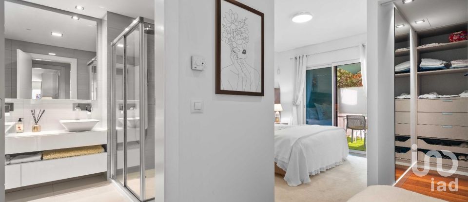 Apartamento T2 em Funchal (Sé) de 107 m²