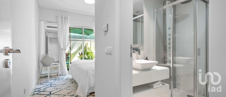 Apartamento T2 em Funchal (Sé) de 107 m²