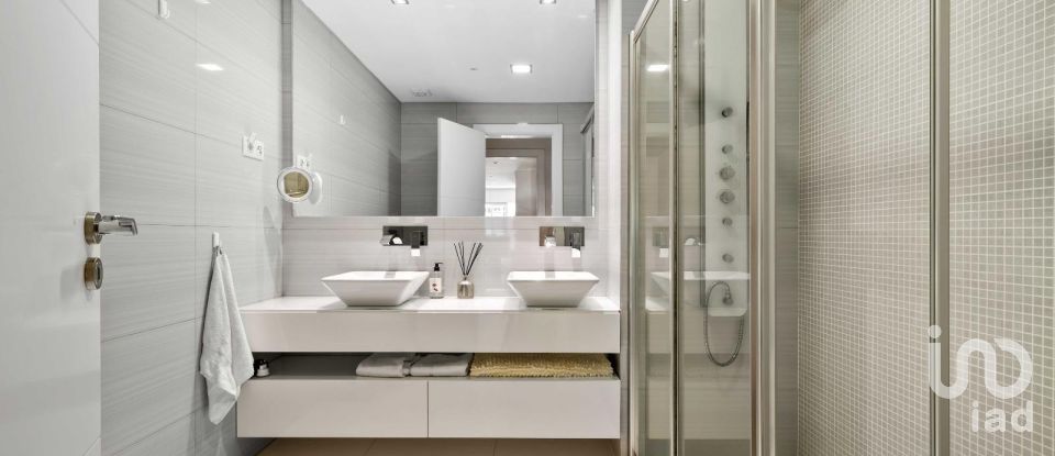 Apartamento T2 em Funchal (Sé) de 107 m²