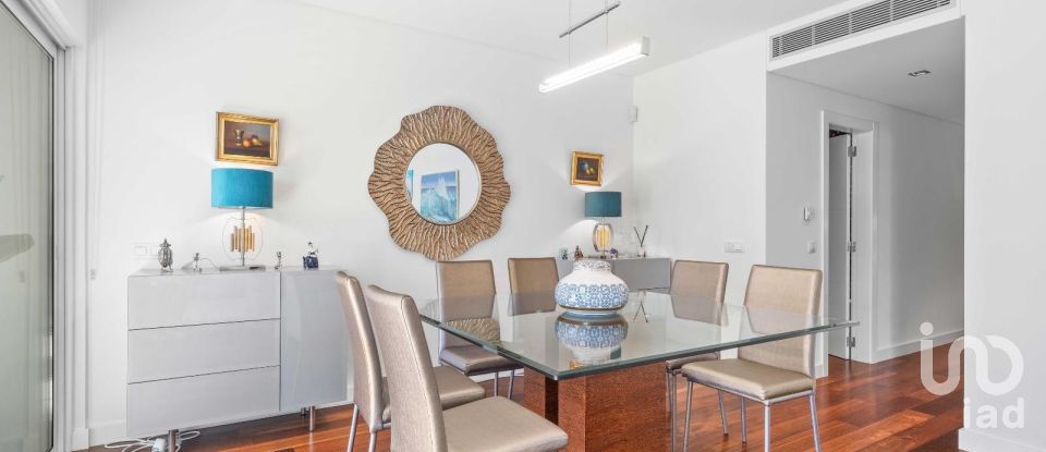 Apartamento T2 em Funchal (Sé) de 107 m²