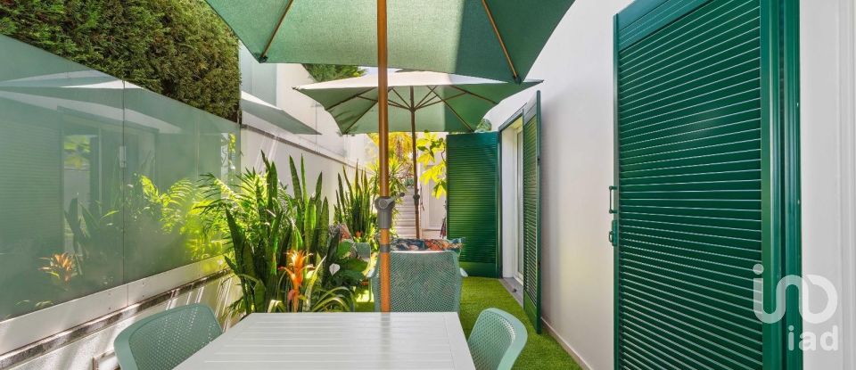 Apartamento T2 em Funchal (Sé) de 107 m²