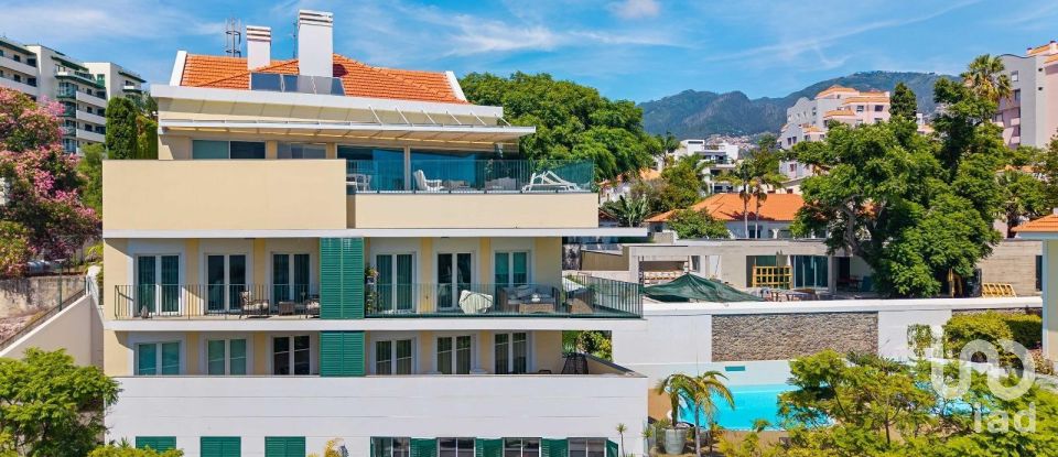 Apartamento T2 em Funchal (Sé) de 107 m²