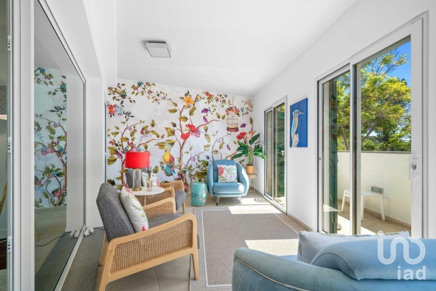 Apartamento T2 em Funchal (Sé) de 107 m²