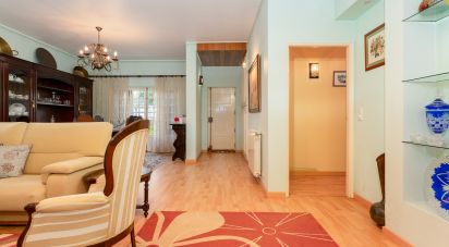 Maison T4 à Marinha Grande de 312 m²