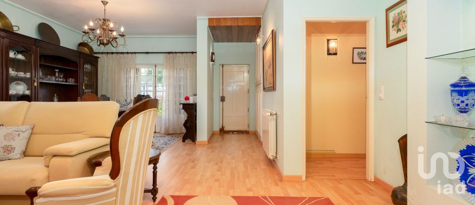 Moradia T4 em Marinha Grande de 312 m²