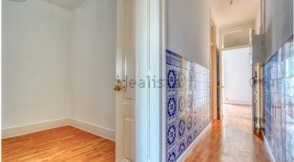 Apartment T5 in Santo António of 199 m²
