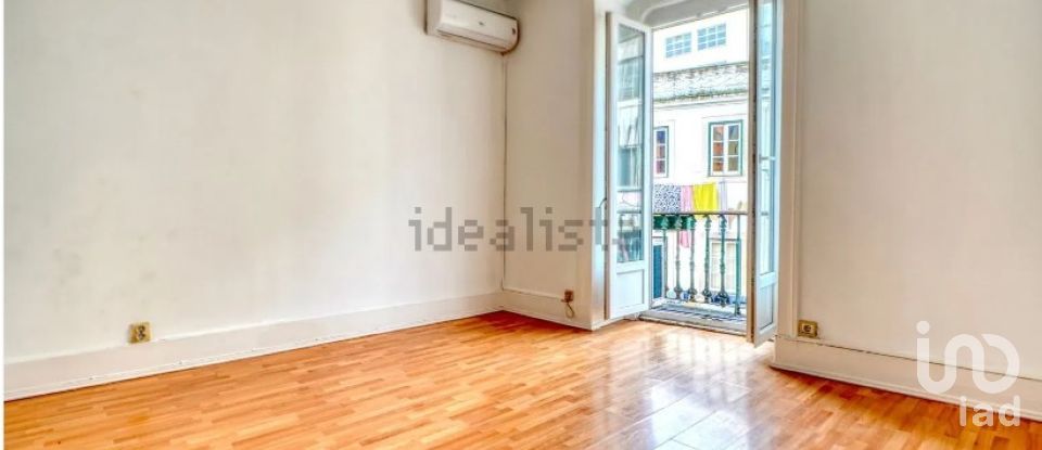 Apartment T5 in Santo António of 199 m²