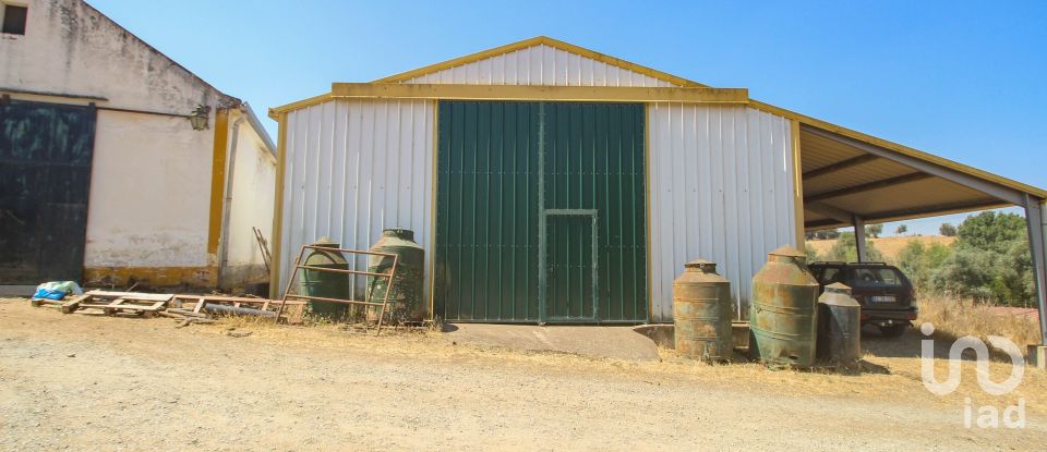 Ferme T7 à Nossa Senhora da Vila, Nossa Senhora do Bispo e Silveiras de 525 m²