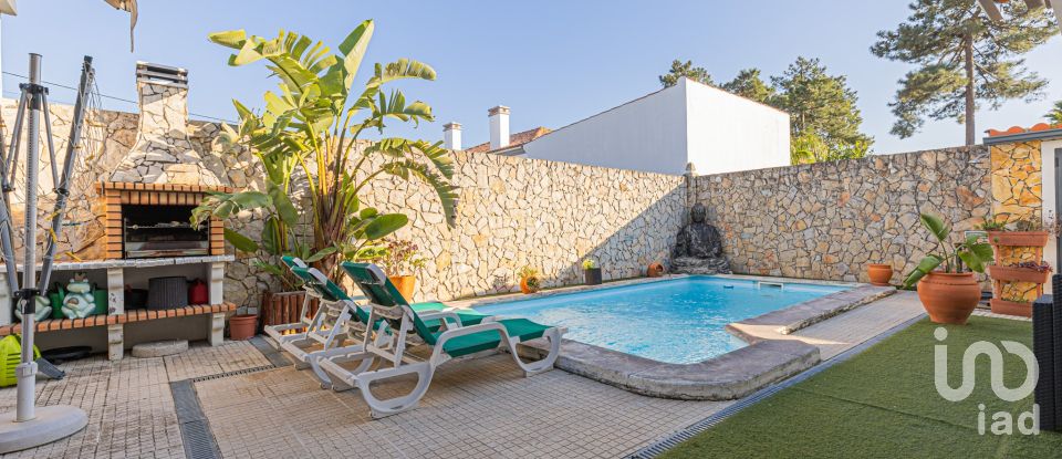 House T3 in Azeitão (São Lourenço e São Simão) of 244 m²