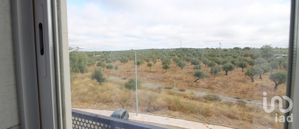 Apartamento T3 em Estremoz (Santa Maria e Santo André) de 105 m²