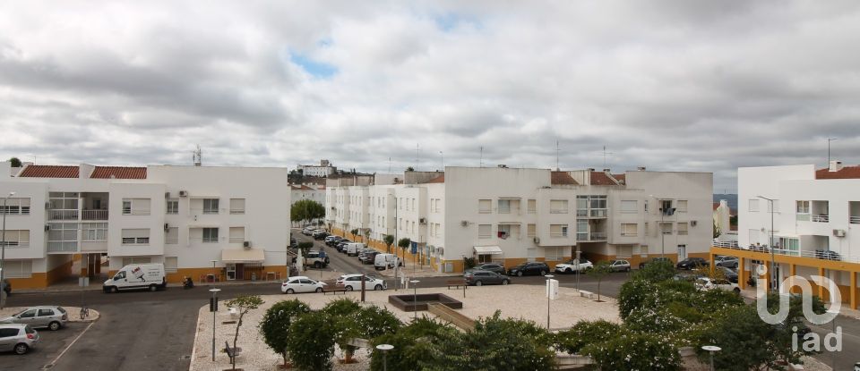 Apartamento T3 em Estremoz (Santa Maria e Santo André) de 105 m²