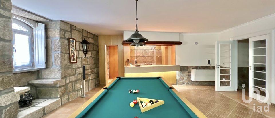 Maison T5 à Canas de Senhorim de 437 m²