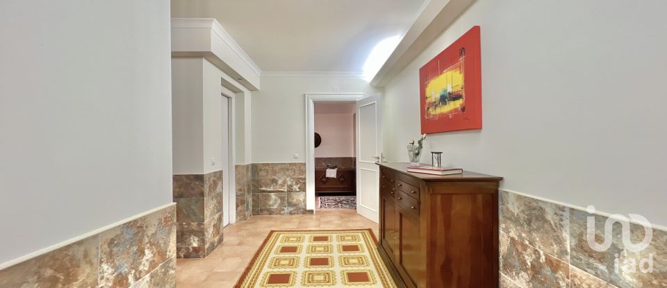 Maison T5 à Canas de Senhorim de 437 m²