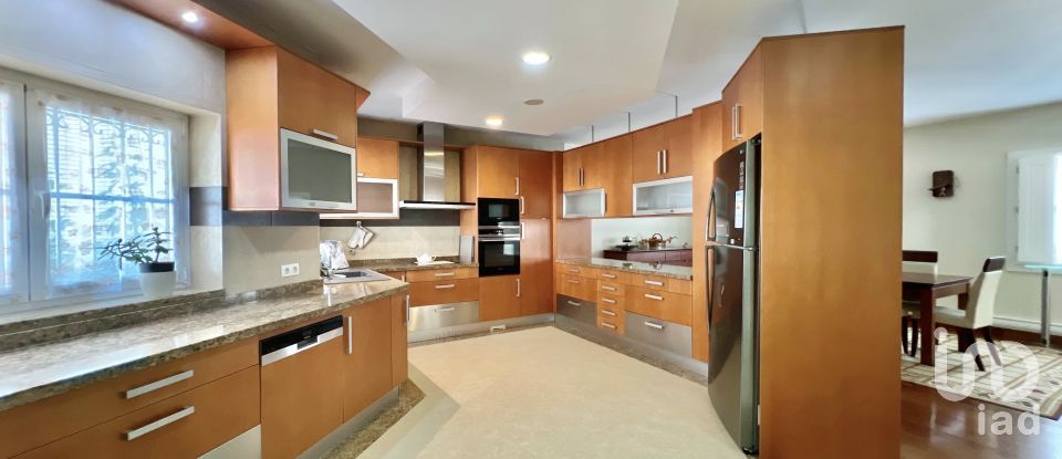 Maison T5 à Canas de Senhorim de 437 m²