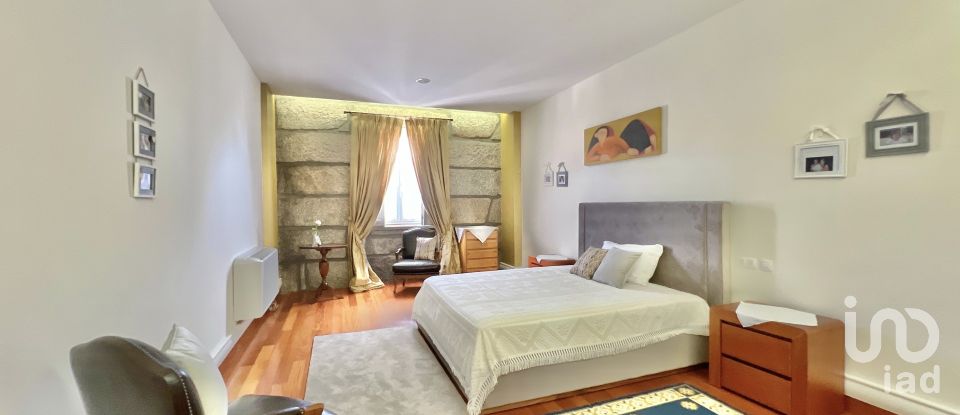 Maison T5 à Canas de Senhorim de 437 m²