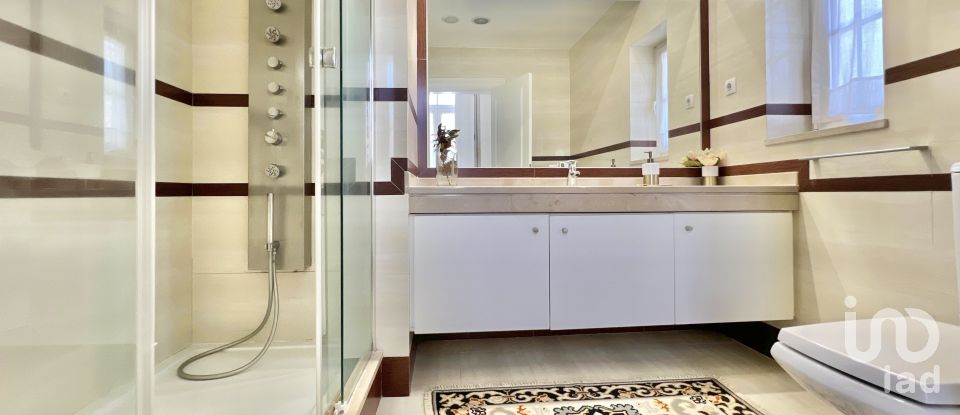 Maison T5 à Canas de Senhorim de 437 m²