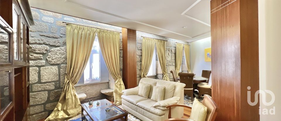 Maison T5 à Canas de Senhorim de 437 m²