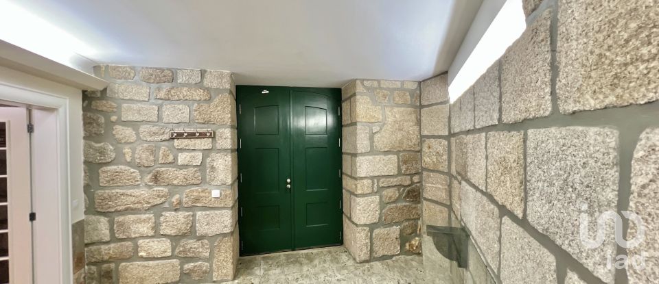 Maison T5 à Canas de Senhorim de 437 m²